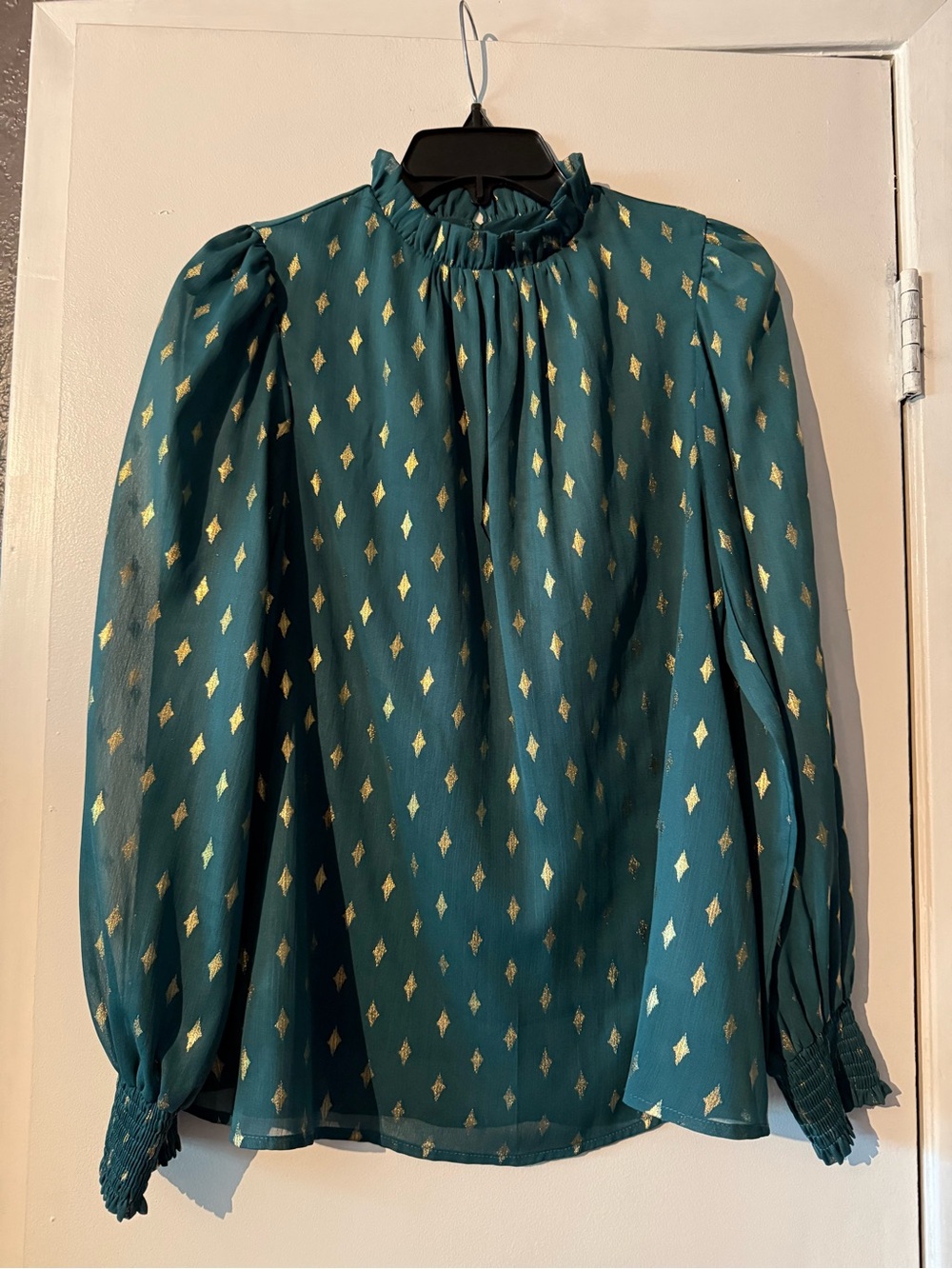 JODIFL Teal Long-Sleeve Blouse with Gold Diamond Print